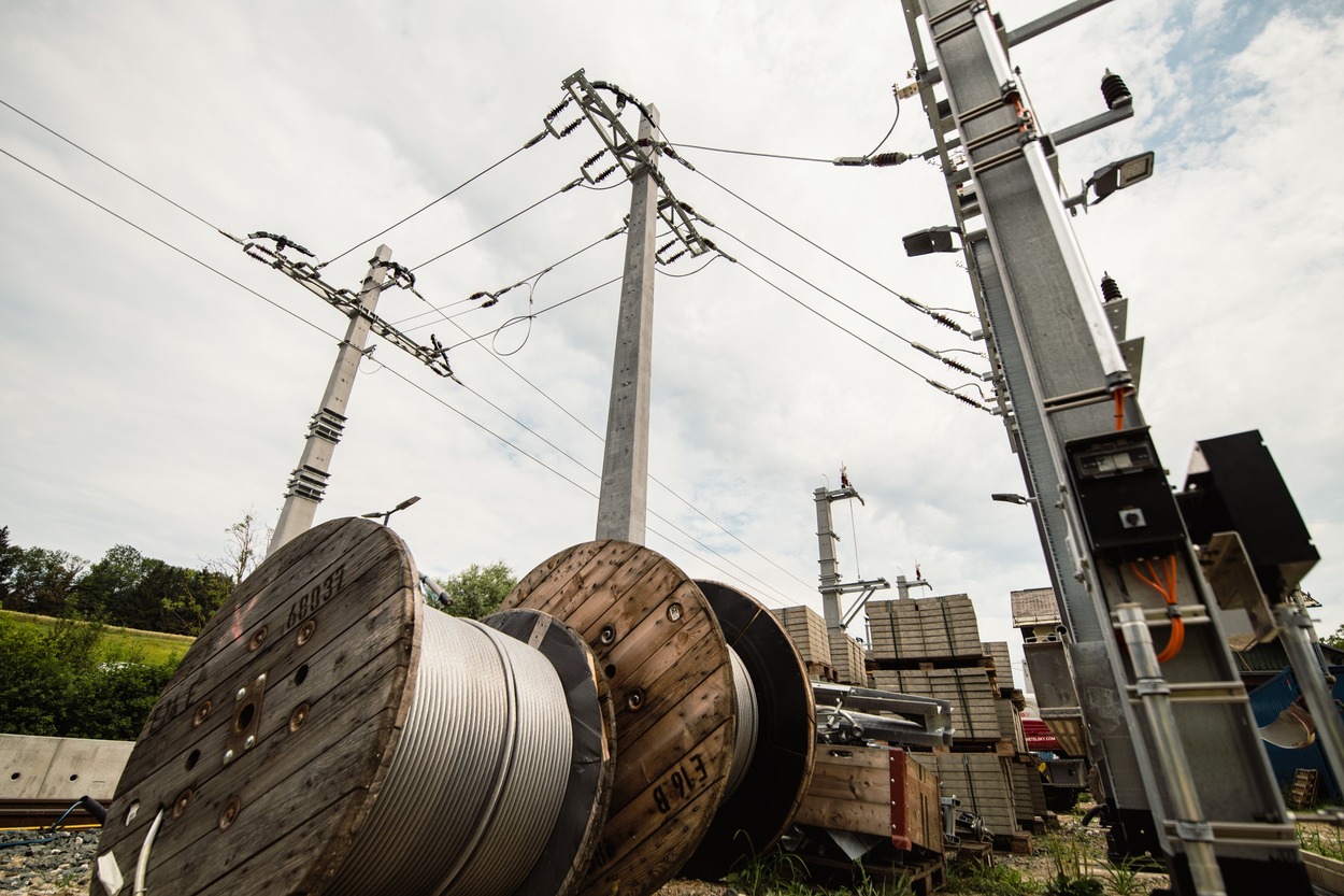 ÖBB: Endspurt bei der Elektrifizierung Klagenfurt – Weizelsdorf hat begonnen