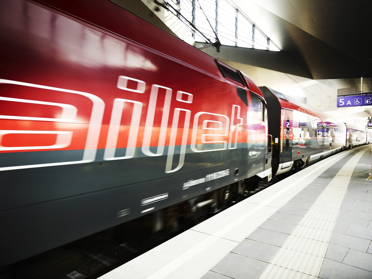 ÖBB Pressefoto - Thema: Railjet