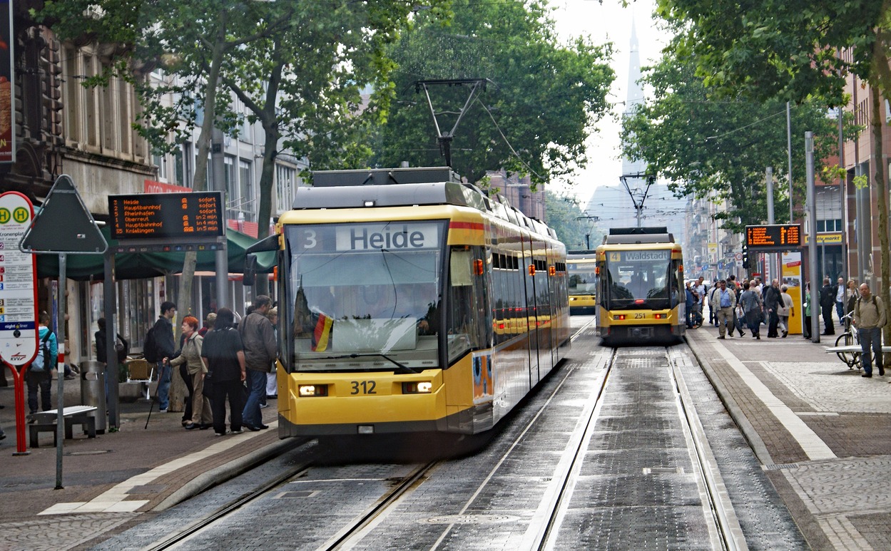 Exkursion Karlsruhe 2010 mit Dr. Wilfried Haslauer Verkehrslandesrat, heute Landeshauptmann von Salzburg