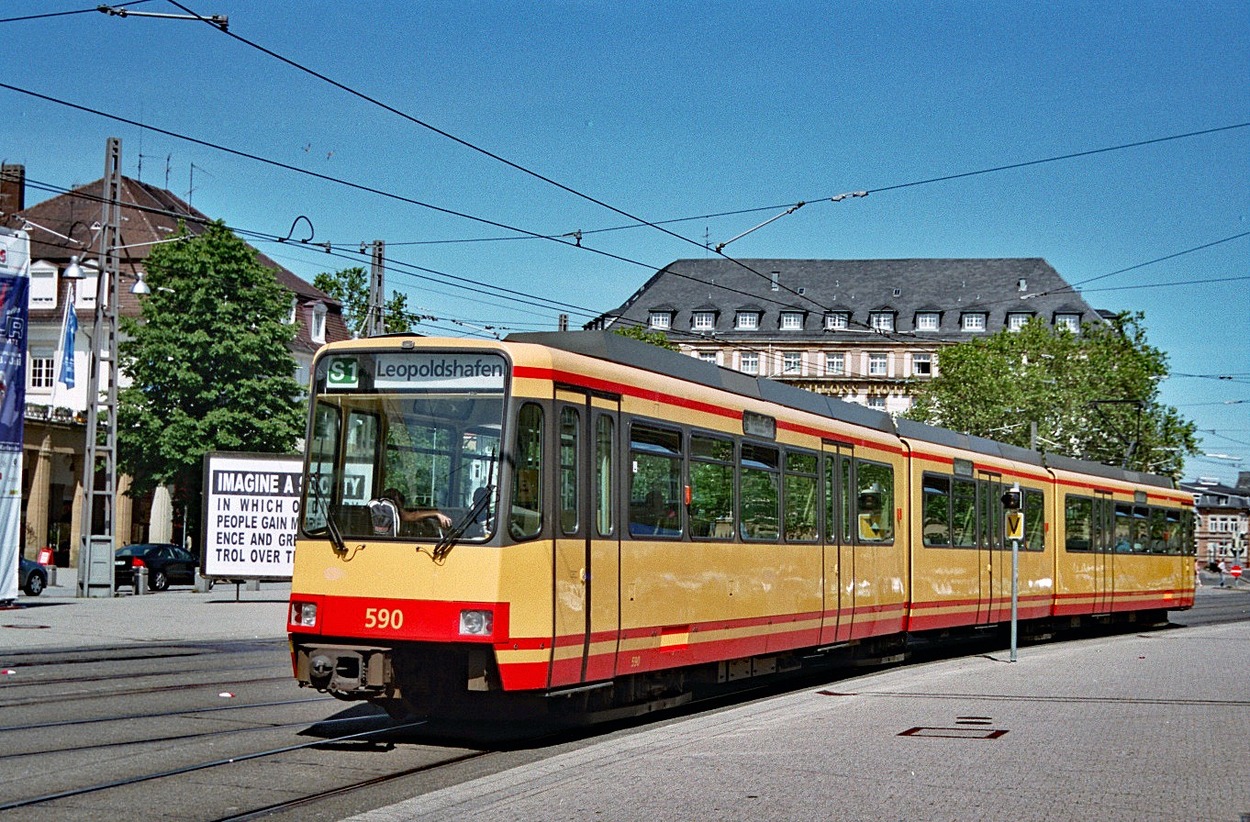 Exkursion 2005 der Fachhochschule Kapfenberg zum "Karlsruher Modell"