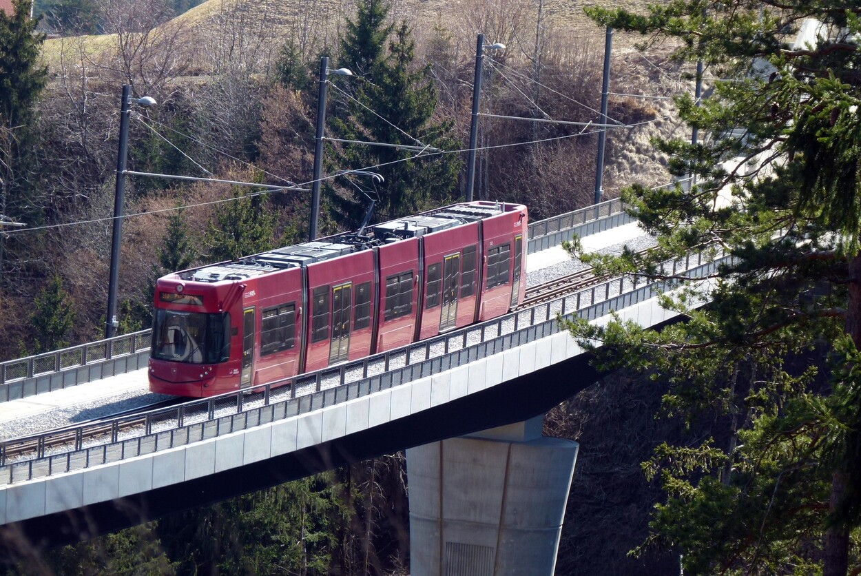 Stubaitalbahn von der Lokalbahn zur modernen Regionalstraßenbahn 