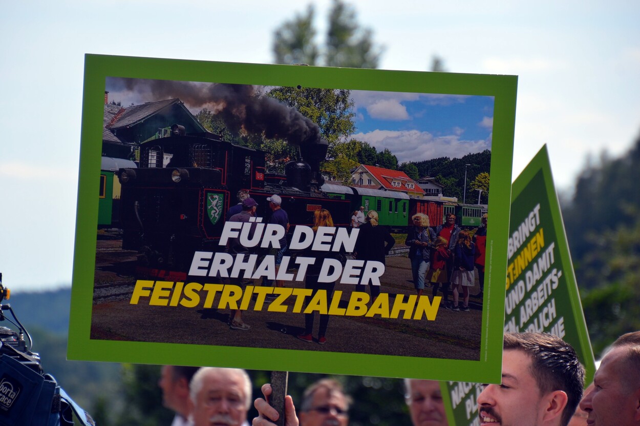 Demonstration - Für den Erhalt der Feistritztalbahn!