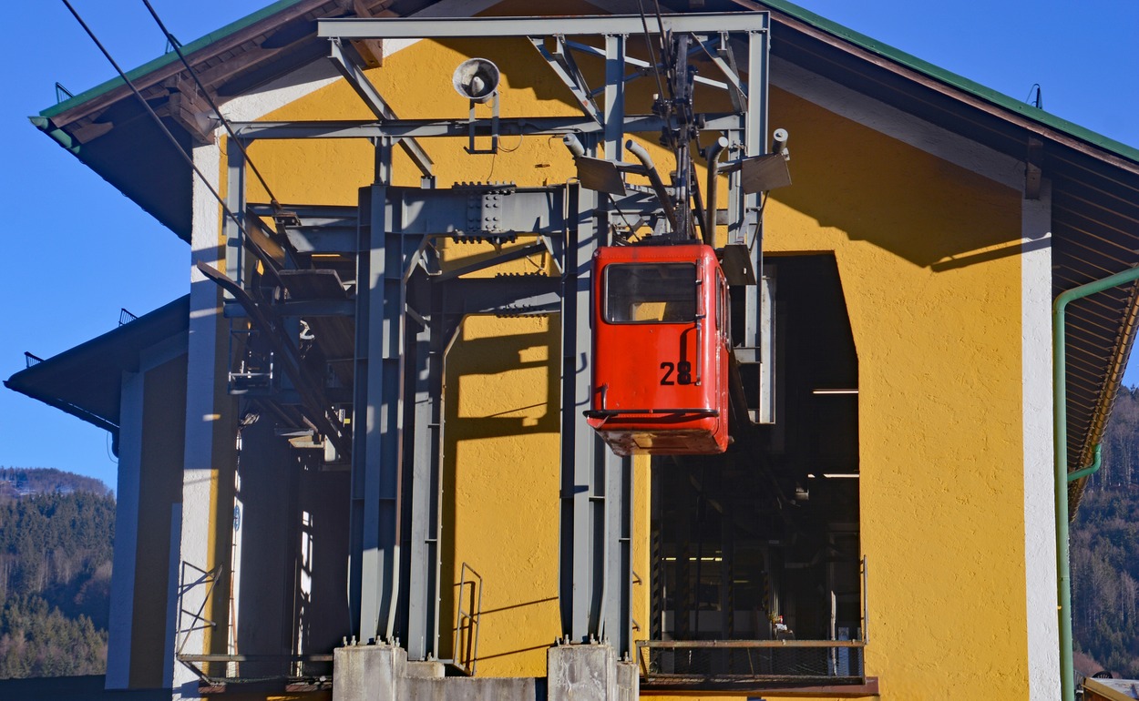 Talstation St.Gilgen neben dem alten Ischlerbahnhof bzw. heute beim Busterminal