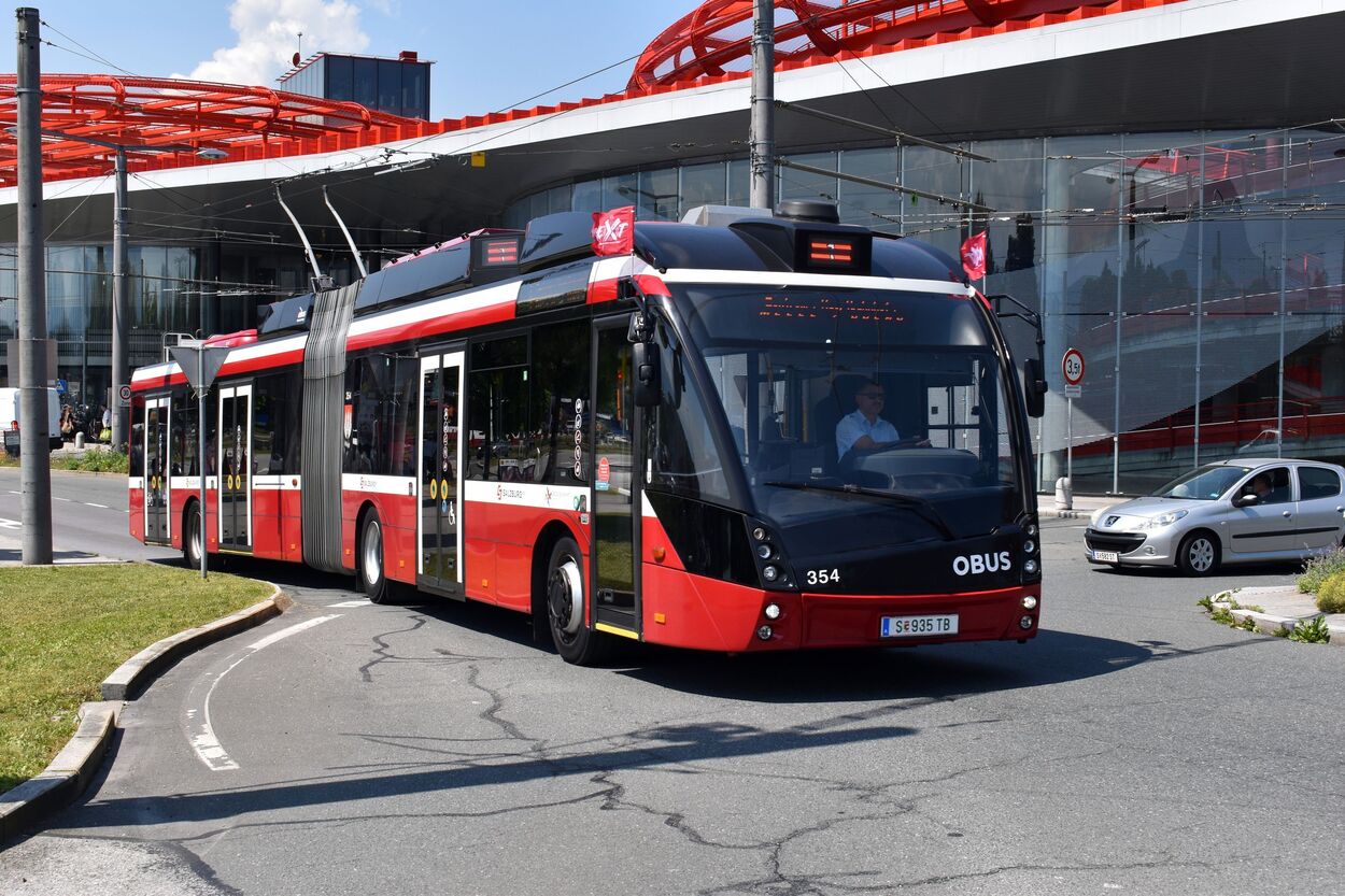 Obus Linie 1 Salzburg AG am Europark