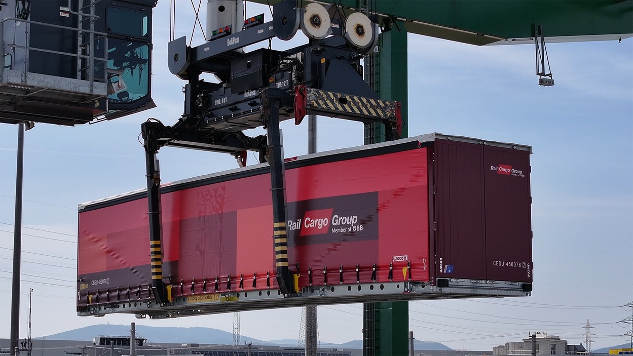 ÖBB Rail Cargo Group Sattelauflieger