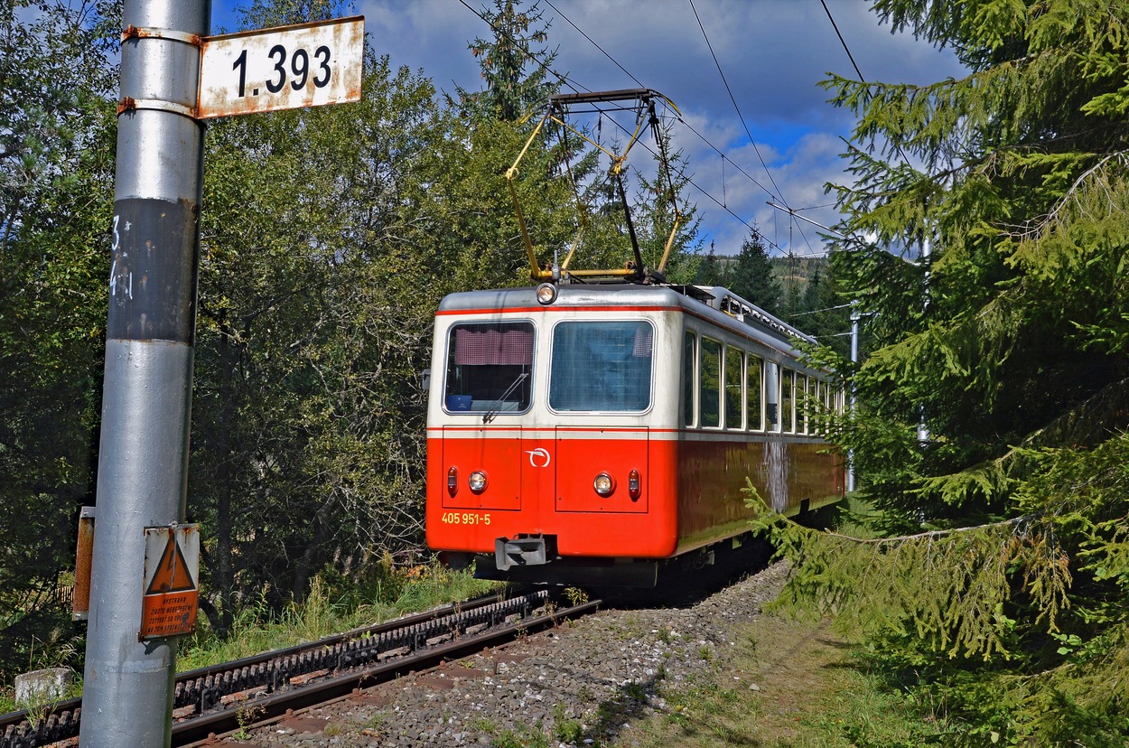 Zahnradbahn Štrba - Štrbské Pleso in der Hohen Tatra