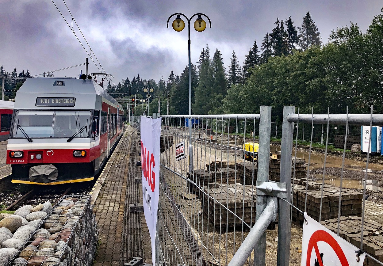 Zahnradbahn Štrba-Štrbské Pleso oder Tschirmer-Bahn in der Hohen Tatra wird grundlegend erneuert.
