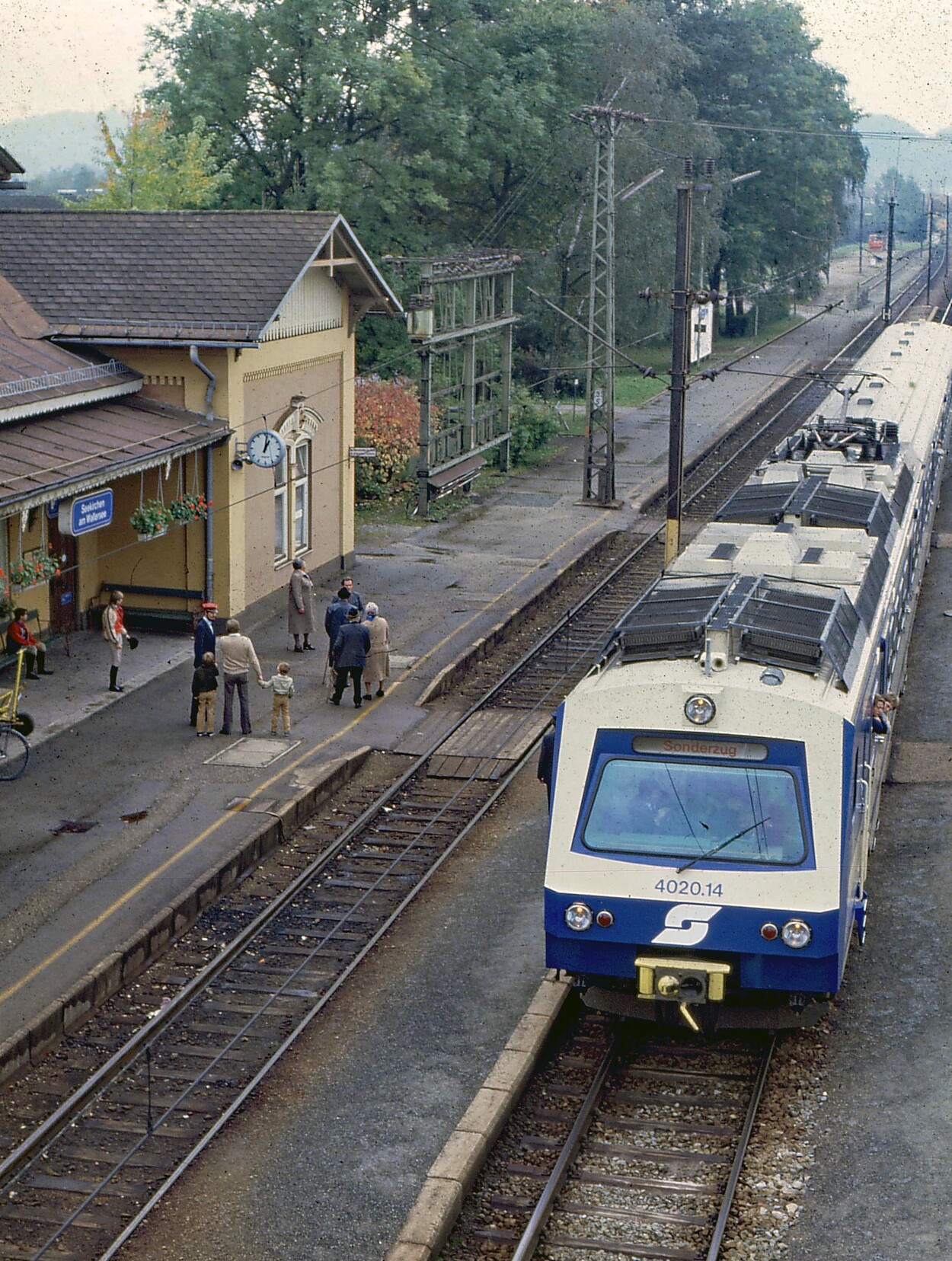 Bahnhof Seekirchen architektonisch wertvoller Westbahnbau