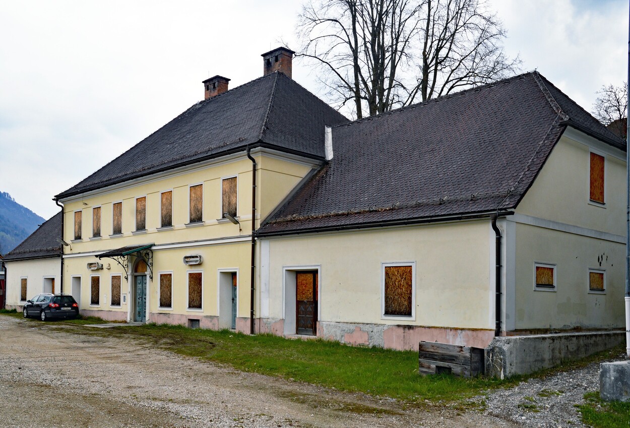 ältester durchgehender in Betrieb befindlicher Bahnhofs Kontinentaleuropas Engelhof in Gmunden