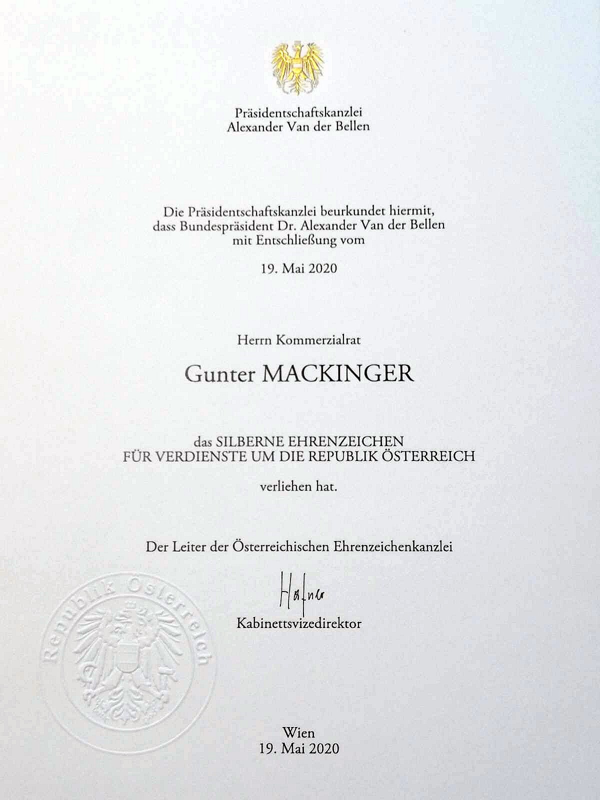Gunter Mackinger - silbernes Ehrenzeichen für Verdienste um die Republik.