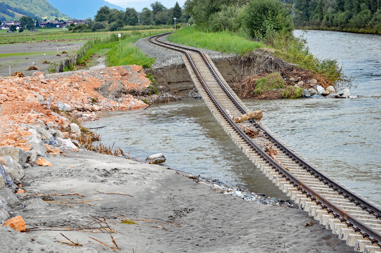 Hochwasser Pinzgauer Lokalbahn 3. August 2014 und 20. Juli 2021