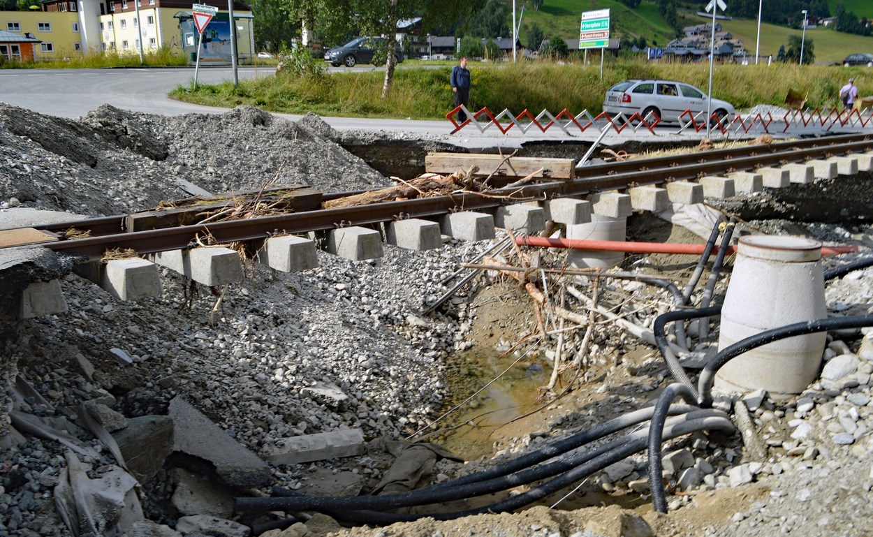 Hochwasser Pinzgauer Lokalbahn 3. August 2014 und 20. Juli 2021