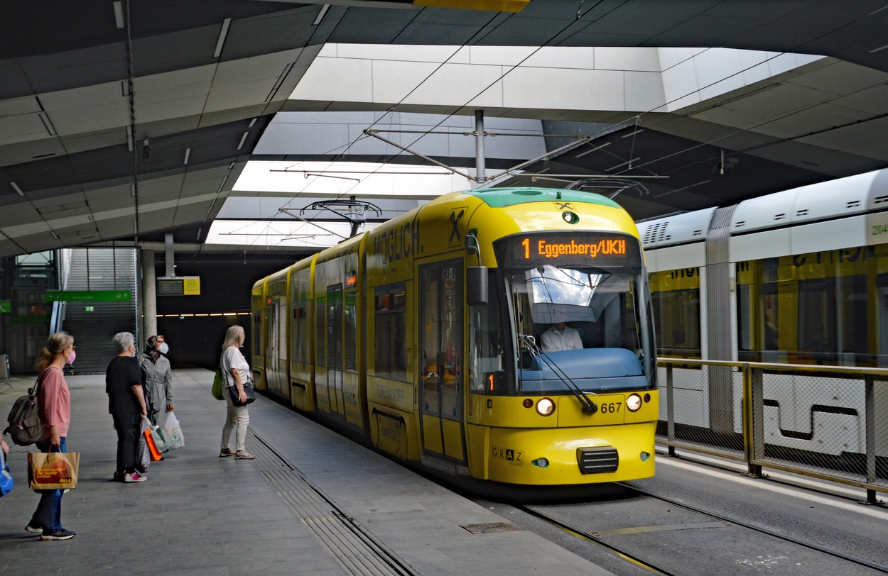 Straßenbahn Graz CityRunner